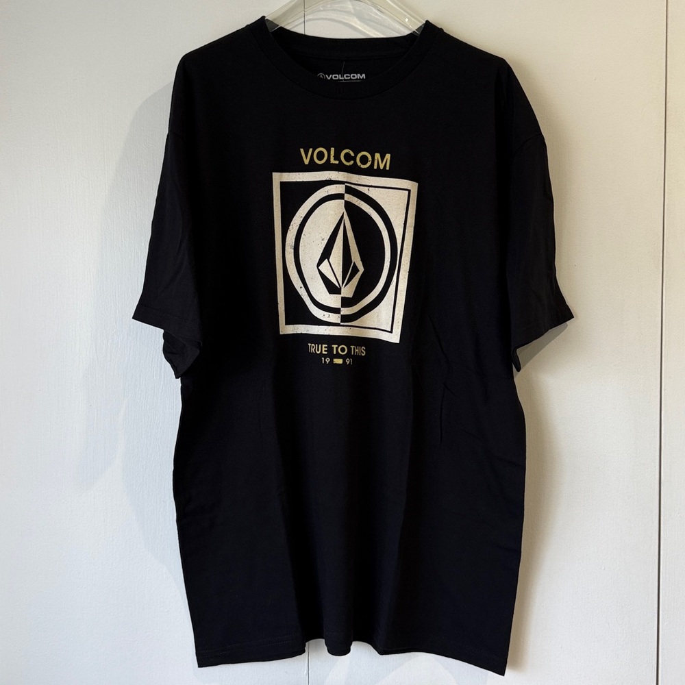 Volcom Black Tee with Iconic Logo Men’s Sz L NWT